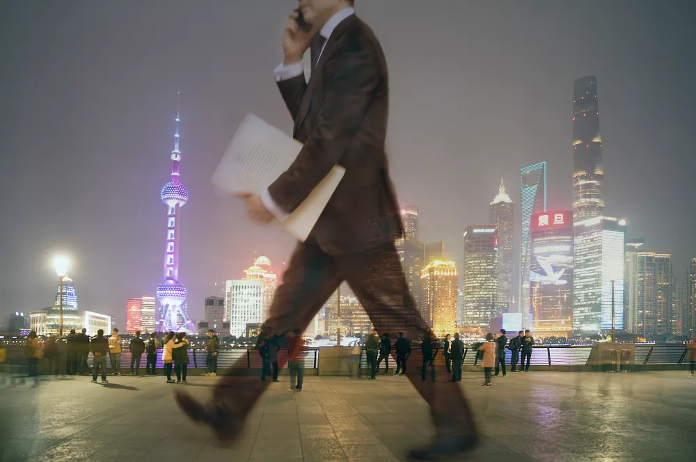 資本大佬盯上了一門“借屍還魂”的暴利生意